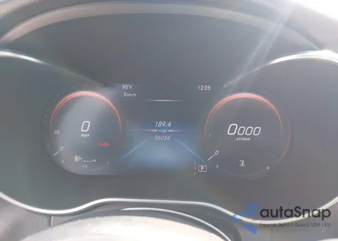 2021 Mercedes-Benz C 300 Sedan z USA, uszkodzony, nr VIN W1KWF8DB6MR632382